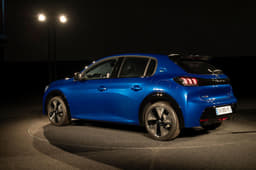 2019 Peugeot 208 image gallery