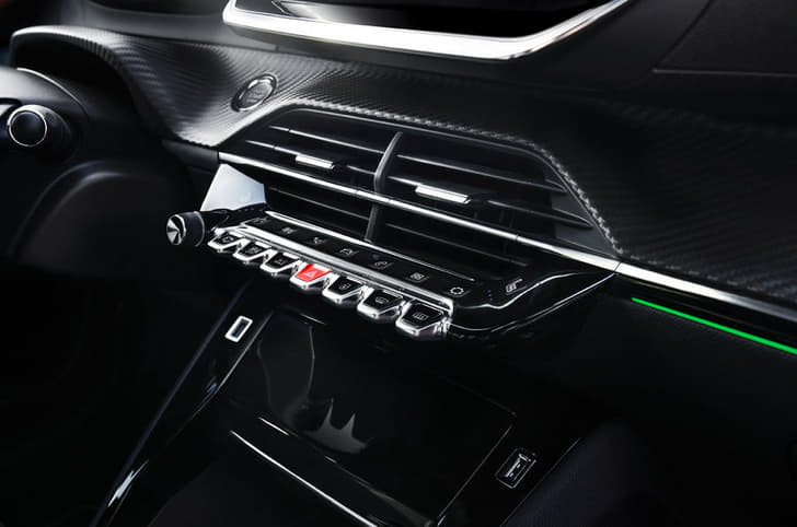 2019 Peugeot 208 image gallery