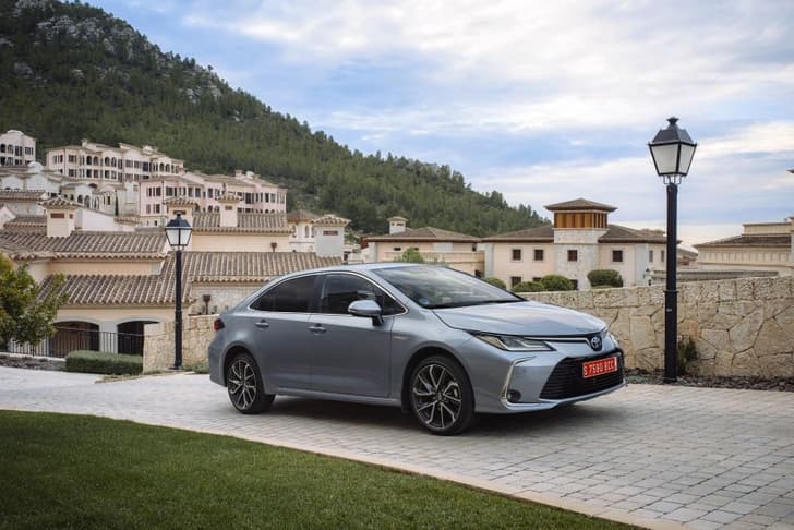 2020 Toyota Corolla image gallery