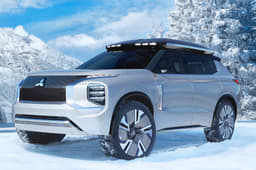 Mitsubishi Engelberg Tourer image gallery
