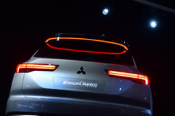 Mitsubishi Engelberg Tourer image gallery