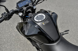 The MT-15 gets a 10 litre fuel tank