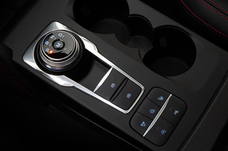 2019 Ford Kuga image gallery