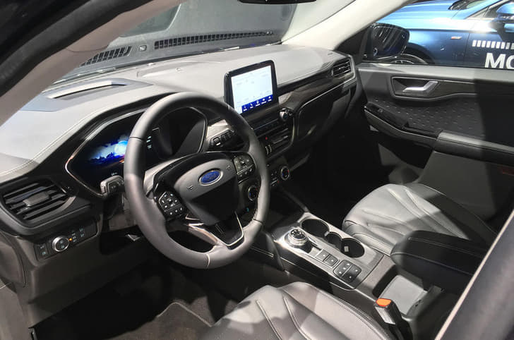 2019 Ford Kuga image gallery
