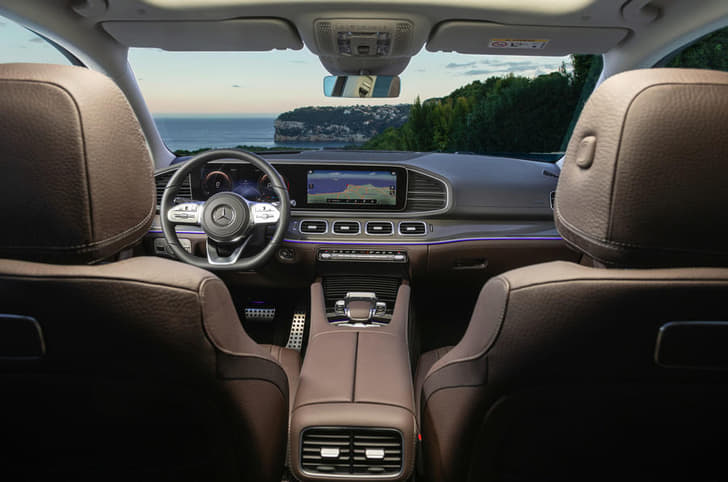 New Mercedes GLS image gallery 