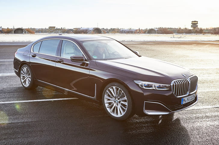 BMW 745Le image gallery