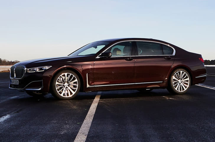 BMW 745Le image gallery