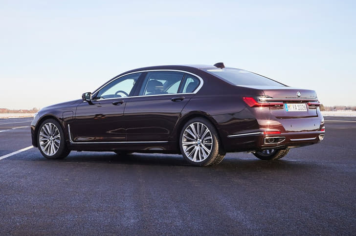 BMW 745Le image gallery