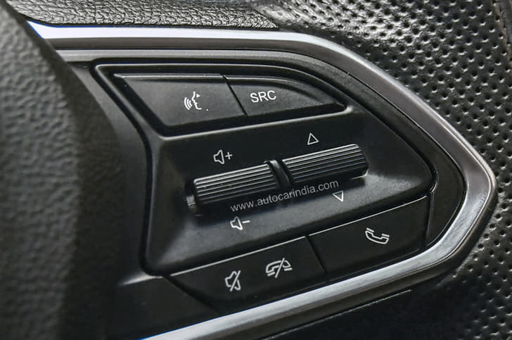 Mg Hector Leather Wrapped Steering Wheel Mg Hector Leather Wrapped Steering Wheel