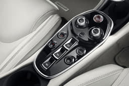 Mclaren Gt Color White