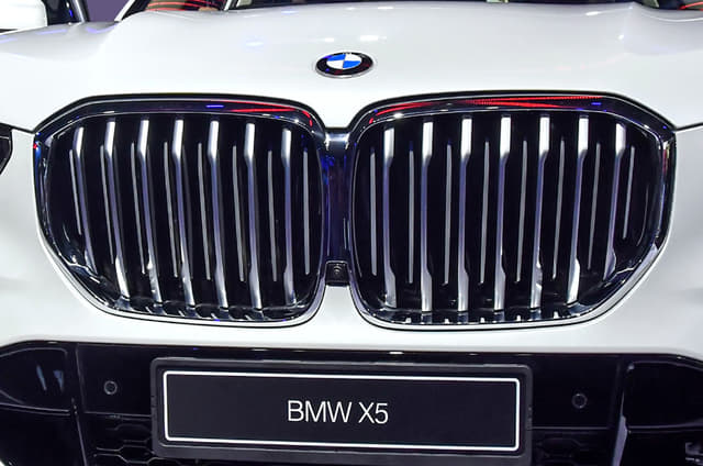 Front View Image - 5780