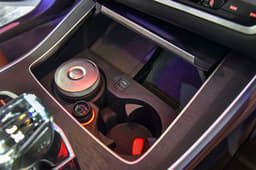 2019 BMW X5 image gallery