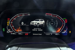 2019 BMW X5 image gallery