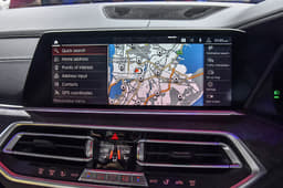 2019 BMW X5 image gallery