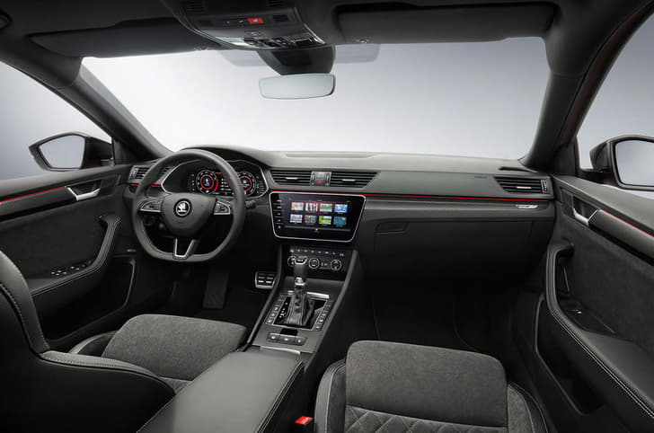 Skoda Superb facelift image gallery
