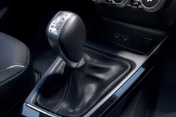 Renault Arkana image gallery