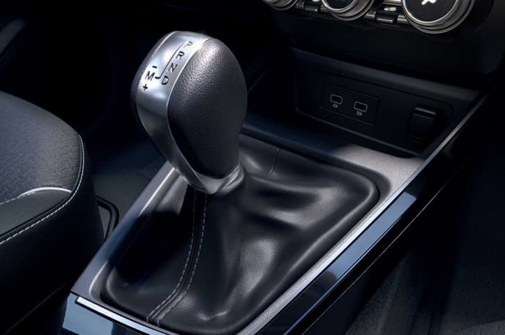 Renault Arkana image gallery