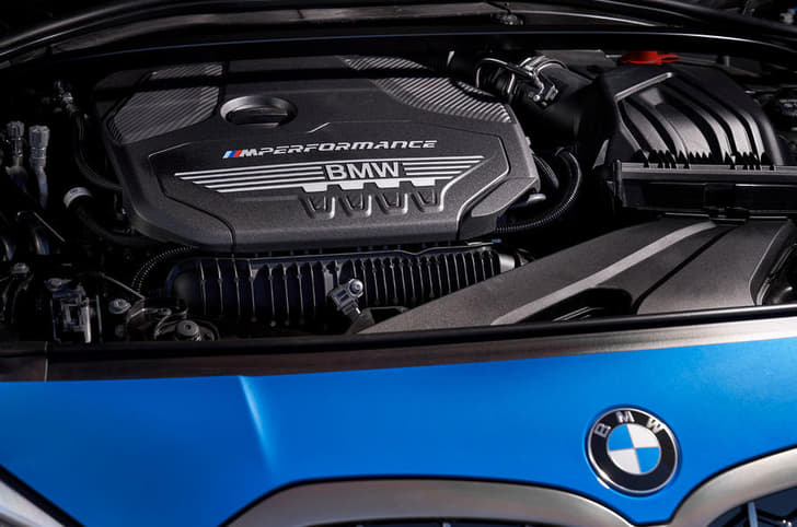 2019 BMW 1 Series image gallery