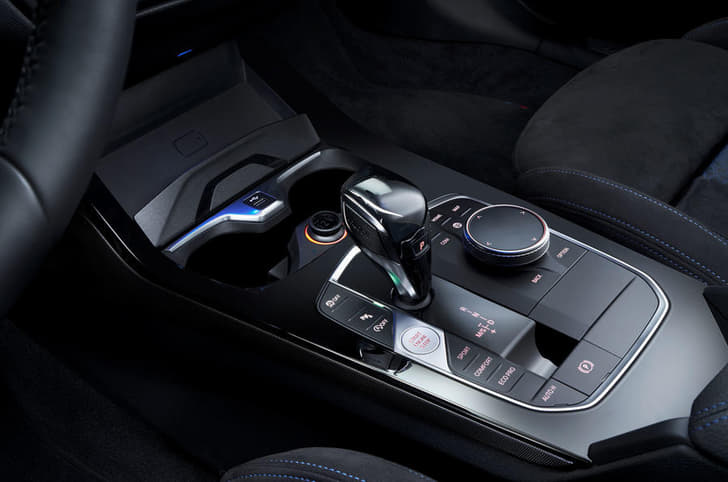 2019 BMW 1 Series image gallery