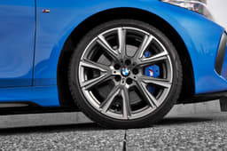 2019 BMW 1 Series image gallery