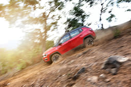 Jeep Compass Front Right Three Quarter