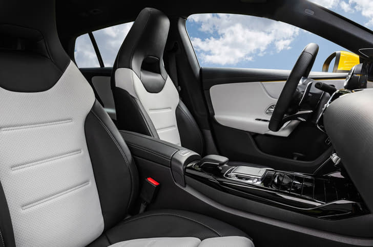 2019 Mercedes-AMG CLA 35 Shooting Brake image gallery