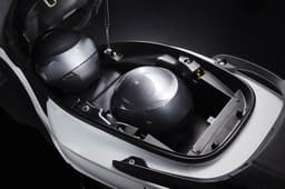 22 KYMCO X-Town 300i scooter image gallery