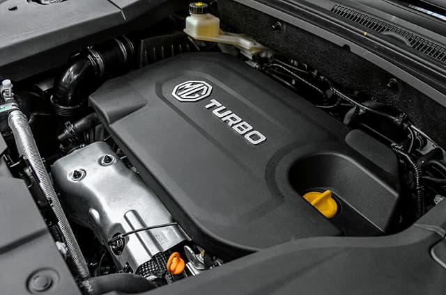 Closed Bonnet Image - 2417