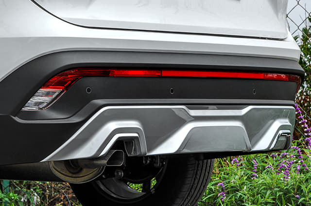 Rear View Image - 2416