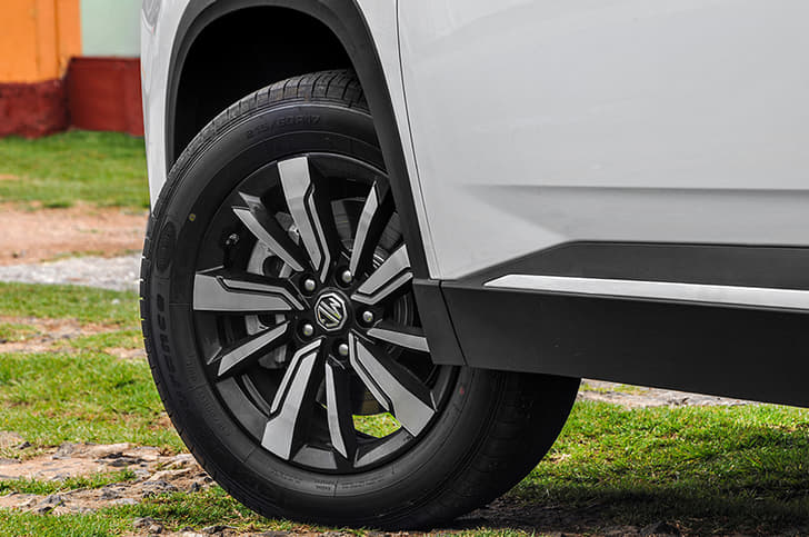 2019 MG Hector image gallery