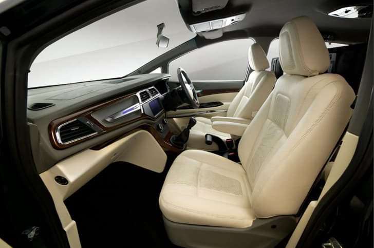 Mahindra Marazzo DC design interior package image gallery