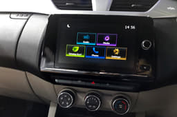 2019 Renault Triber image gallery