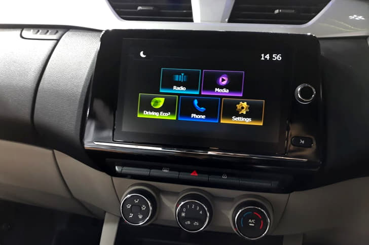 2019 Renault Triber image gallery