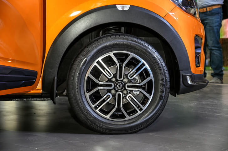 2019 Renault Triber image gallery