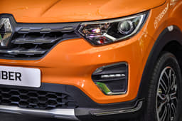 2019 Renault Triber image gallery