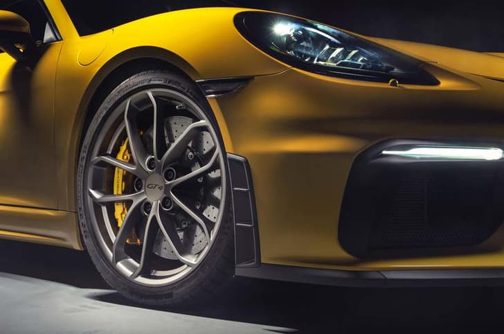 2019 Porsche 718 Cayman GT4 image gallery