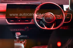 2019 Kia Seltos image gallery