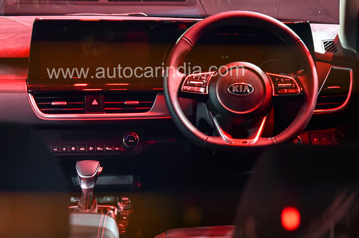 2019 Kia Seltos image gallery