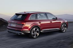 Audi Q7 Front Right Three Quarter