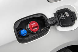 AdBlue tank next to fuel tank; needed for BS-VI-compliance.