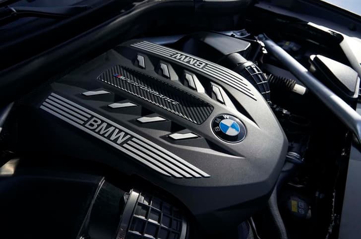 2019 BMW X6 image gallery