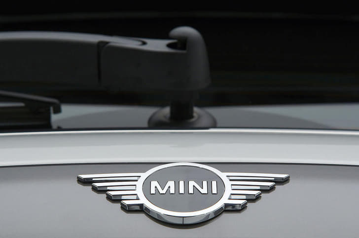 2019 Mini Cooper SE image gallery