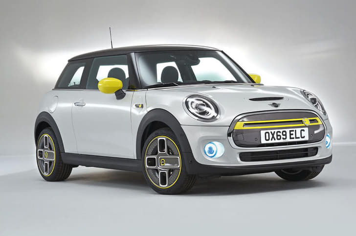 2019 Mini Cooper SE image gallery