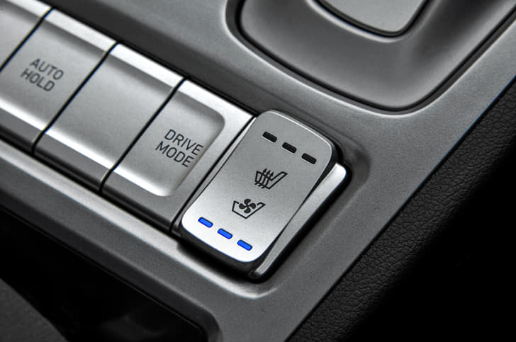 2019 Hyundai Kona Electric image gallery