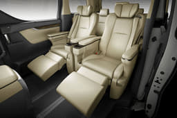 2019 Toyota Vellfire image gallery