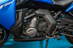 650GT’s motor produces 62.5hp at 9,000rpm and 58.5Nm of torque at 7,000rpm.