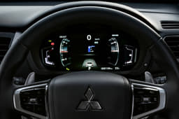 Mitsubishi Pajero Sport facelift image gallery