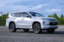Mitsubishi Pajero Sport facelift image gallery