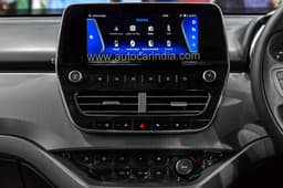 2019 Tata Harrier black edition image gallery