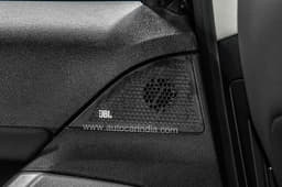 Tata Harrier Number Of Speakers 1